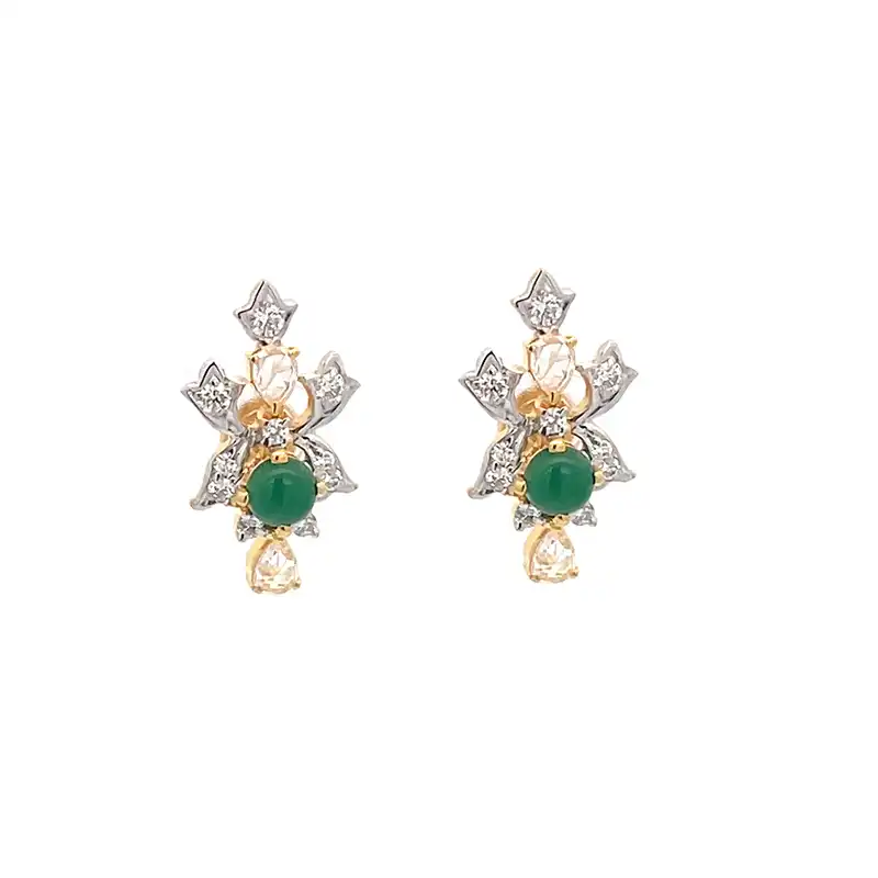 Emerald and Diamond Pendant Set in Yellow Gold